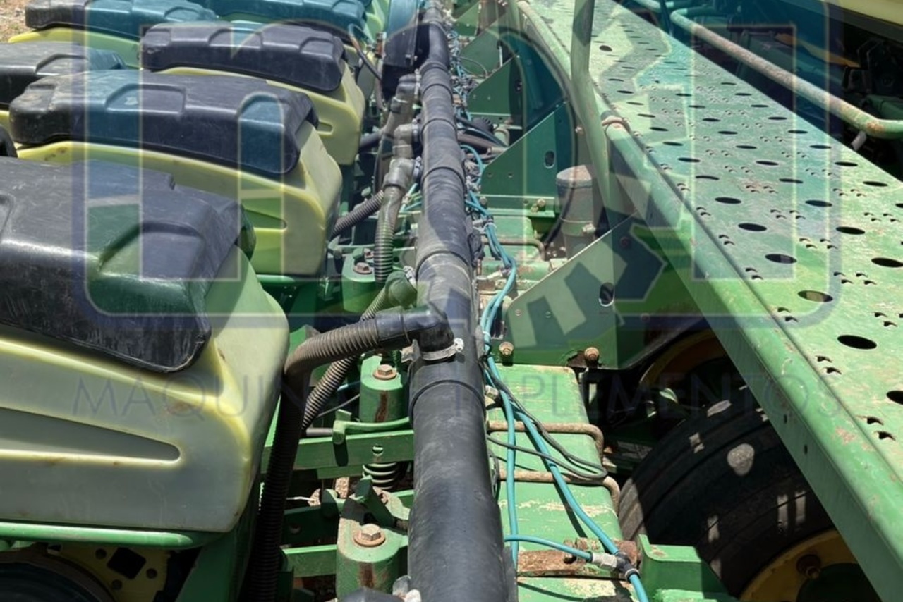 John Deere 2117 - 14/14 5