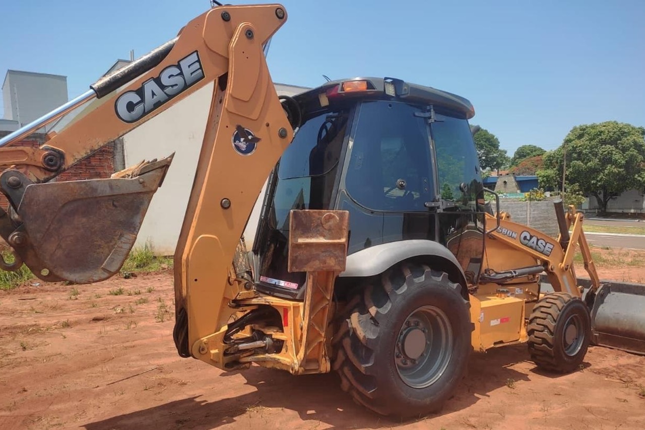 Case 580N - 14/14 2