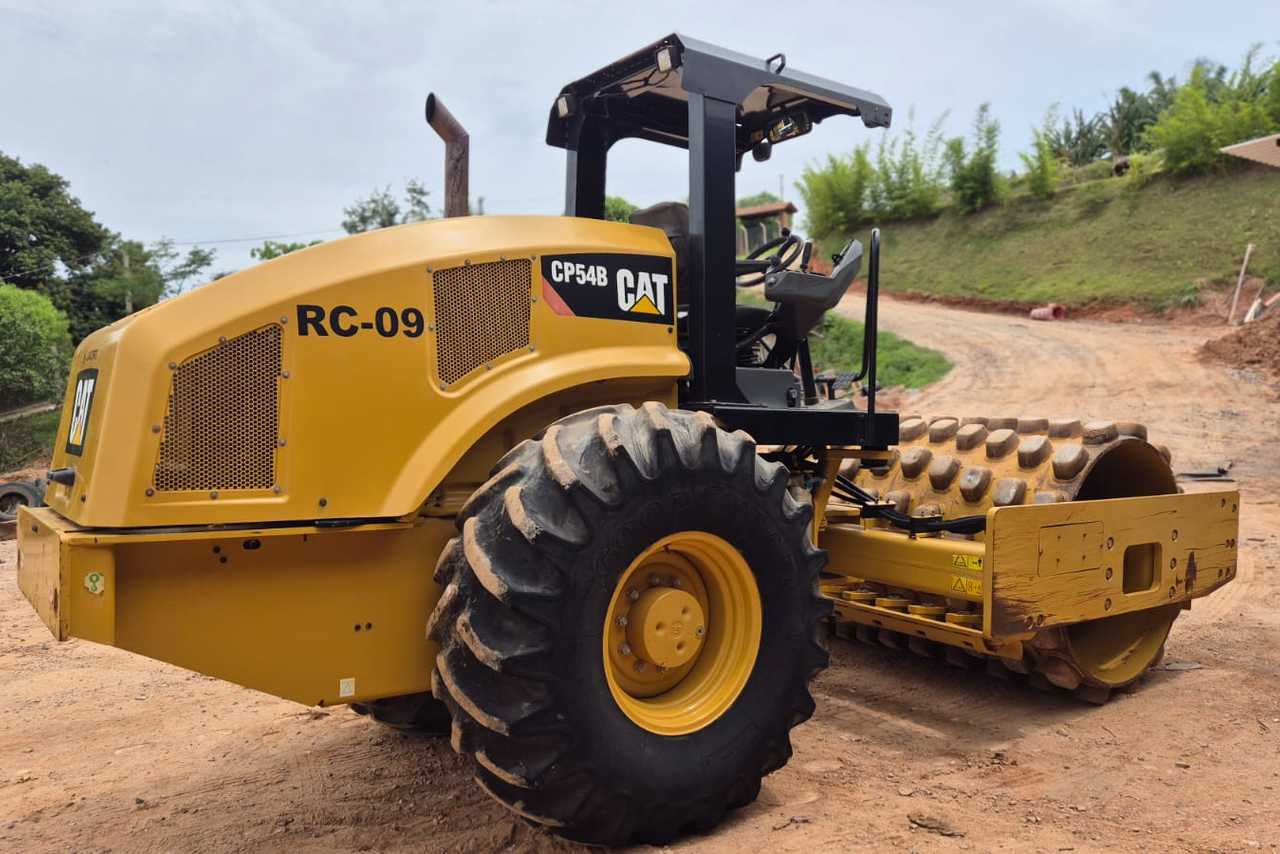 Caterpillar CP54B - 15/15 4