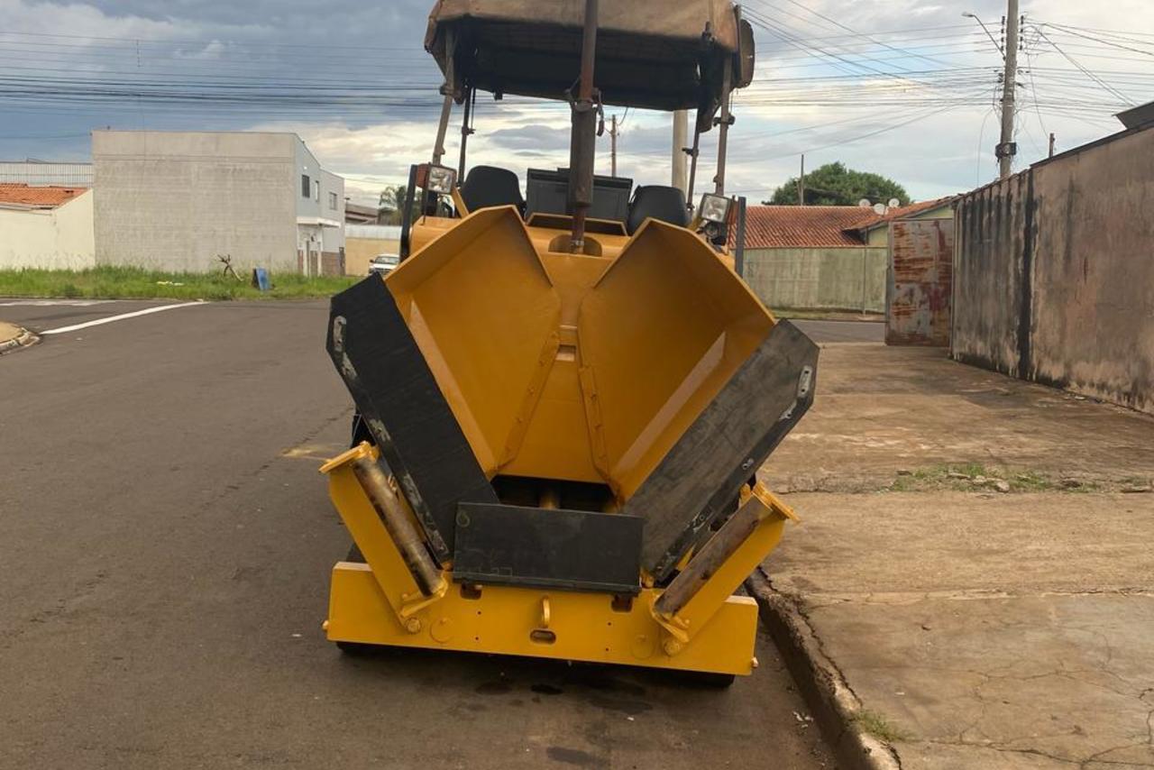 Caterpillar AP300 - 10/10 11