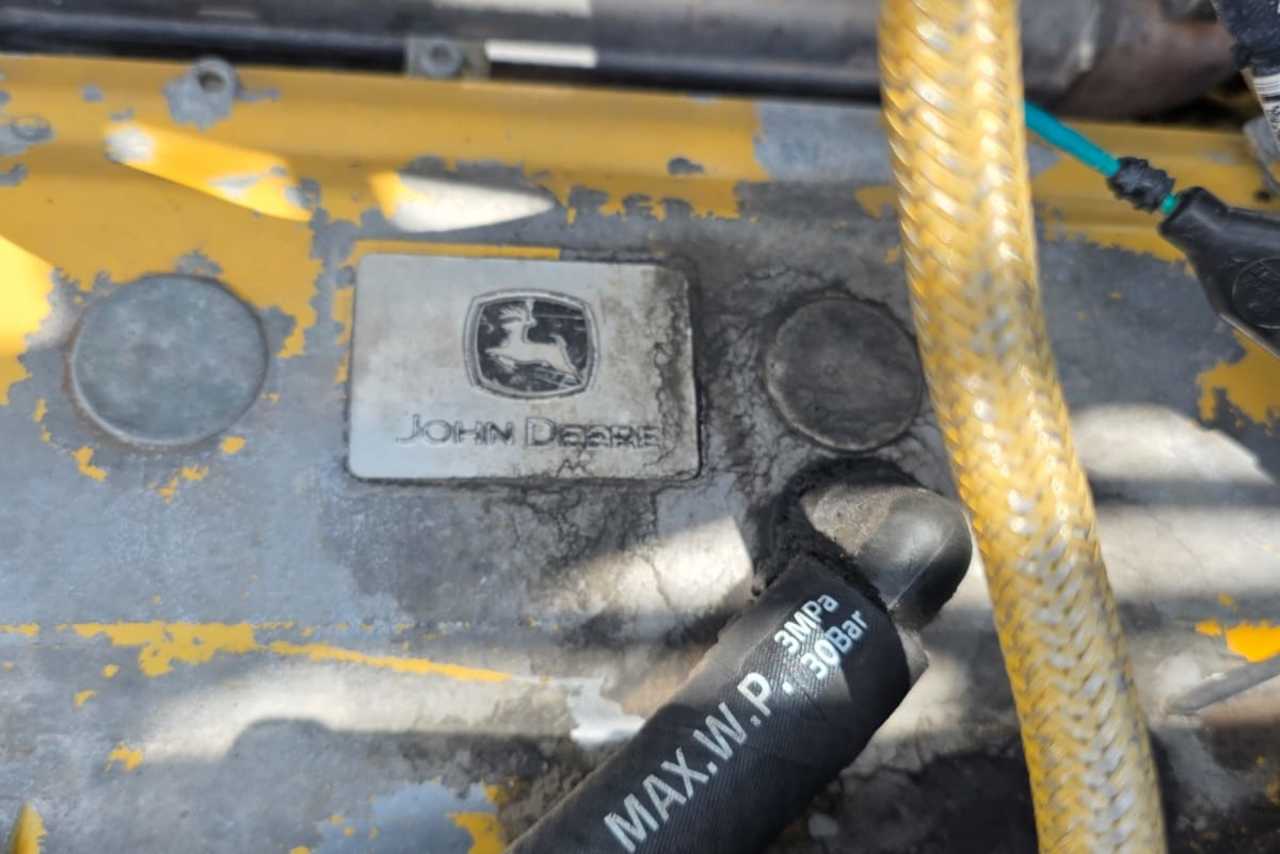 John Deere Hidráulica 210G - 15/15 14