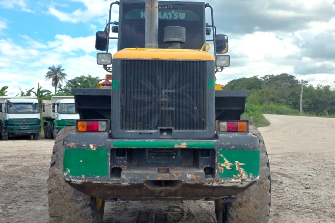 Komatsu  WA320 - 15/15 4