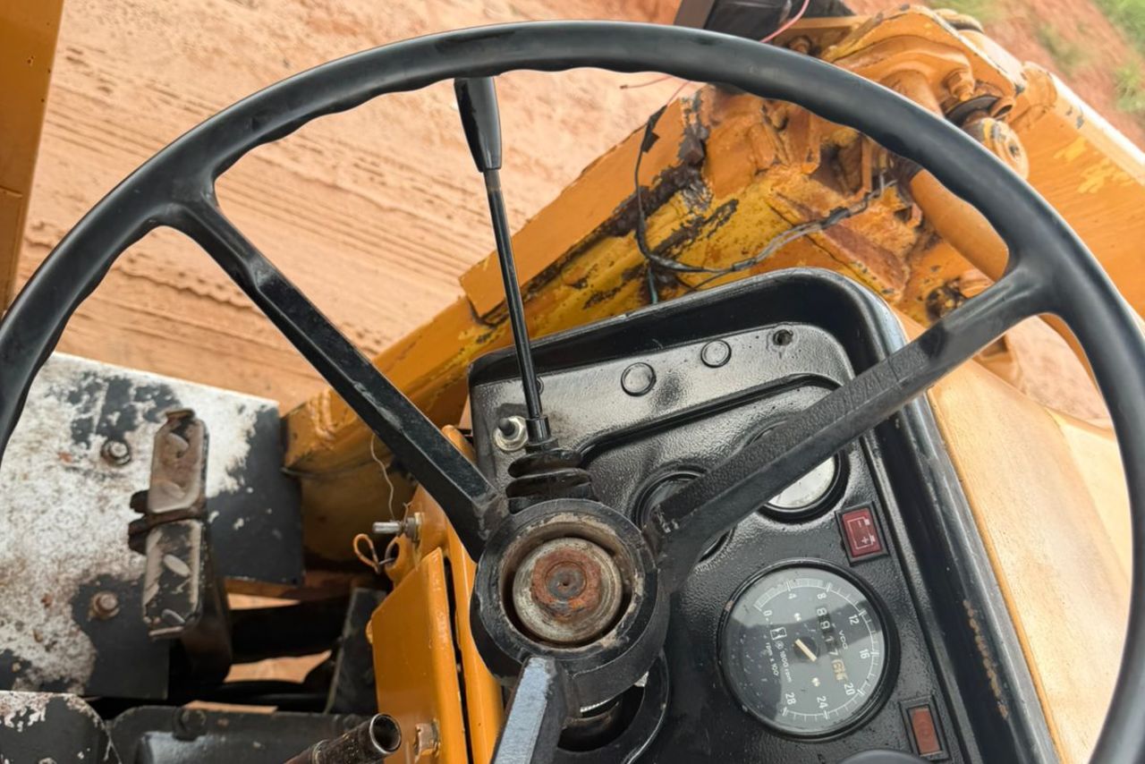 Massey Ferguson  MF86 - 80/80 6