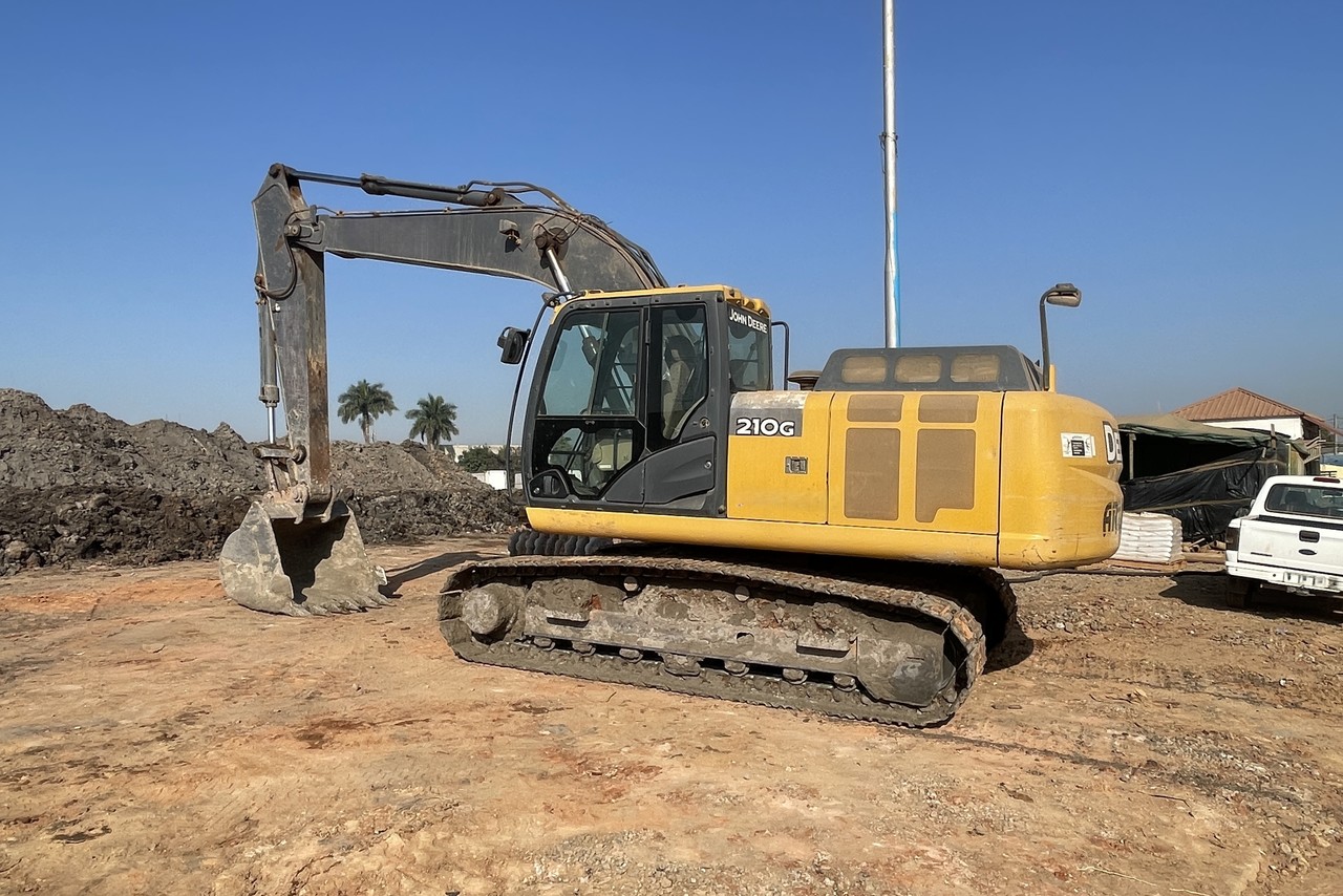 John Deere Hidráulica 210G - 14/14 2
