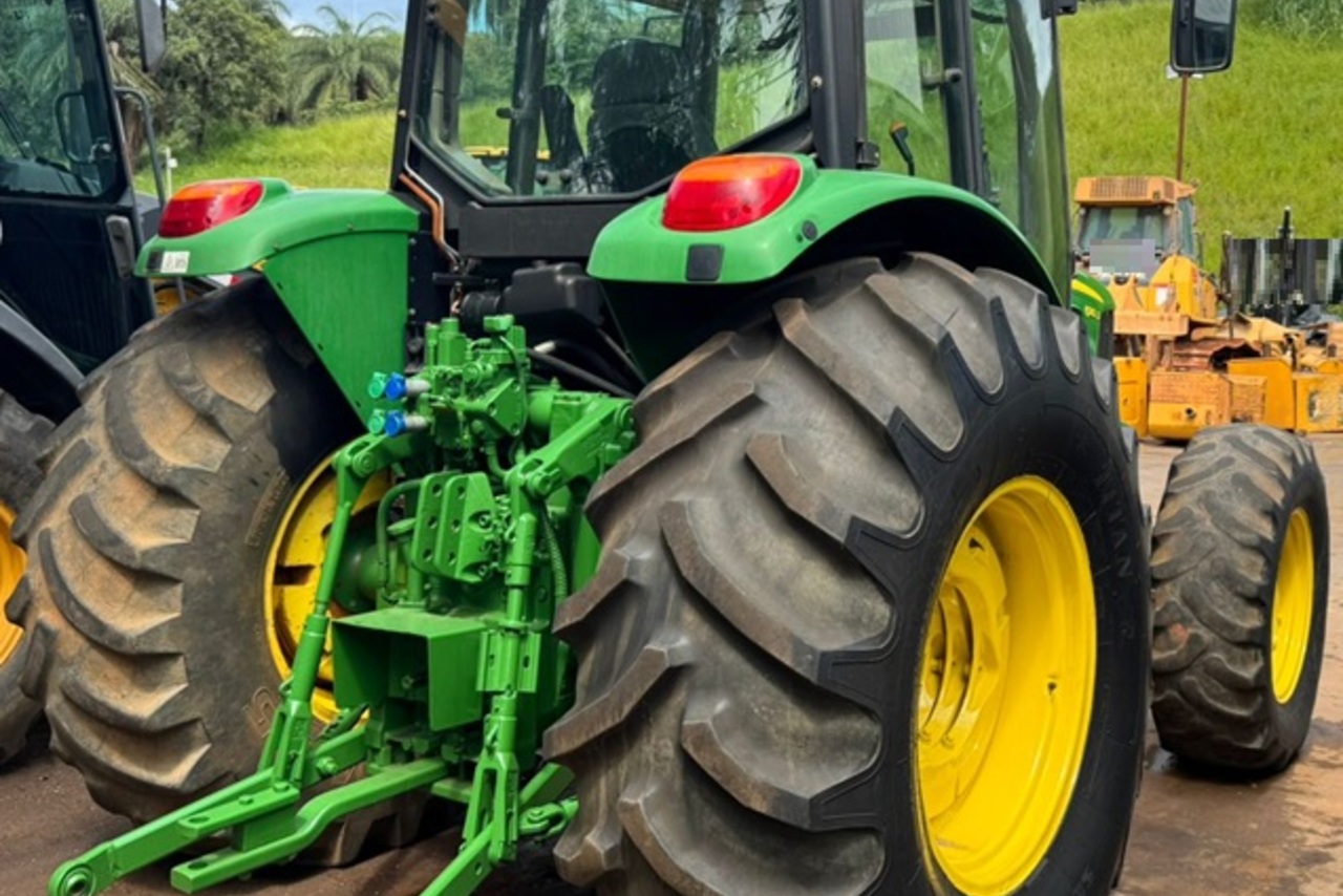 John Deere 6110J - 14/14 2