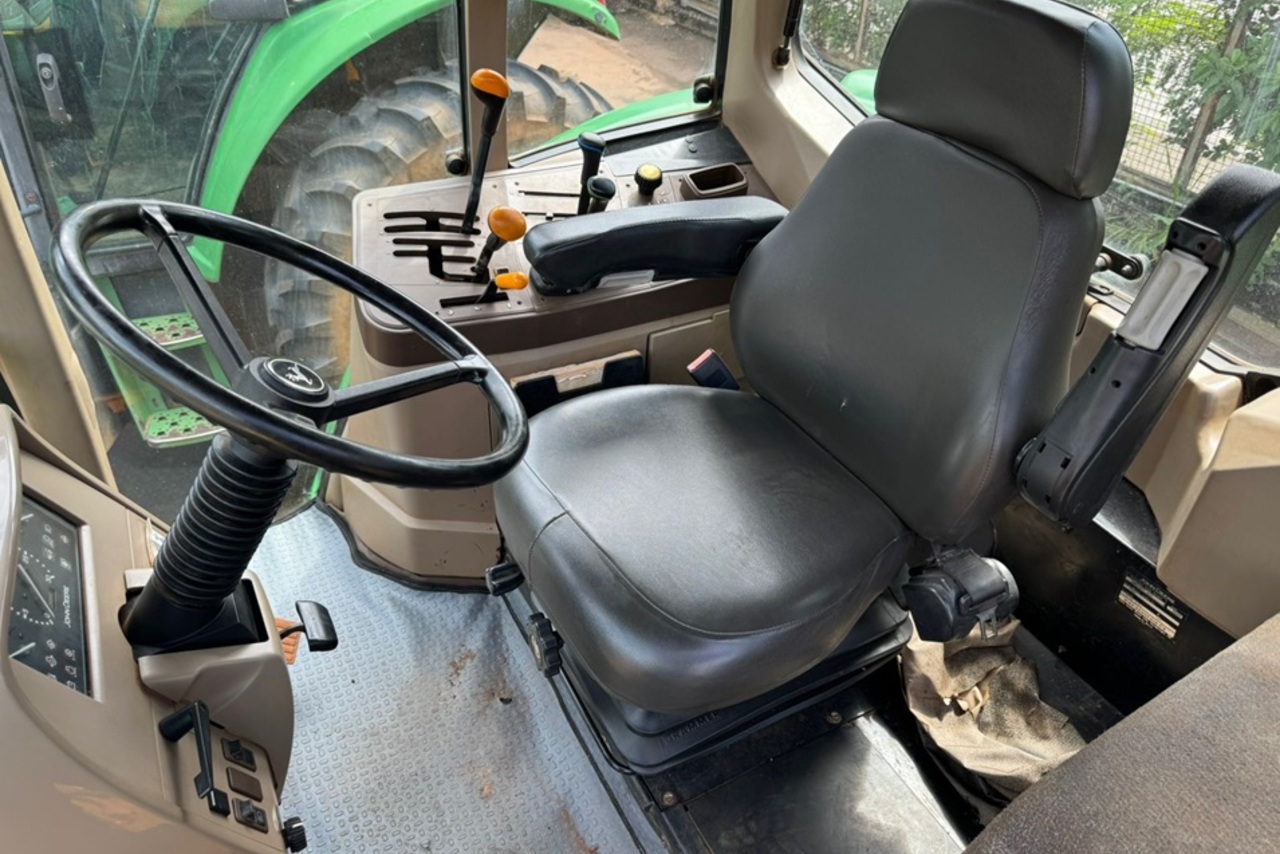 John Deere 6110J - 14/14 9