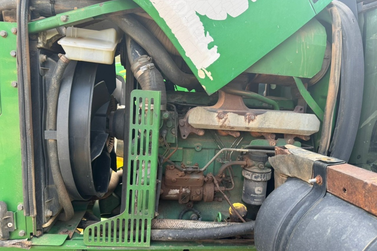 John Deere 6125J - 11/11 6