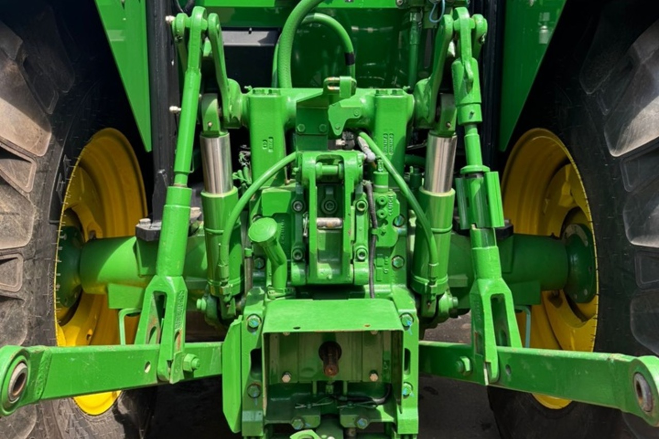 John Deere 6125J - 23/23 4
