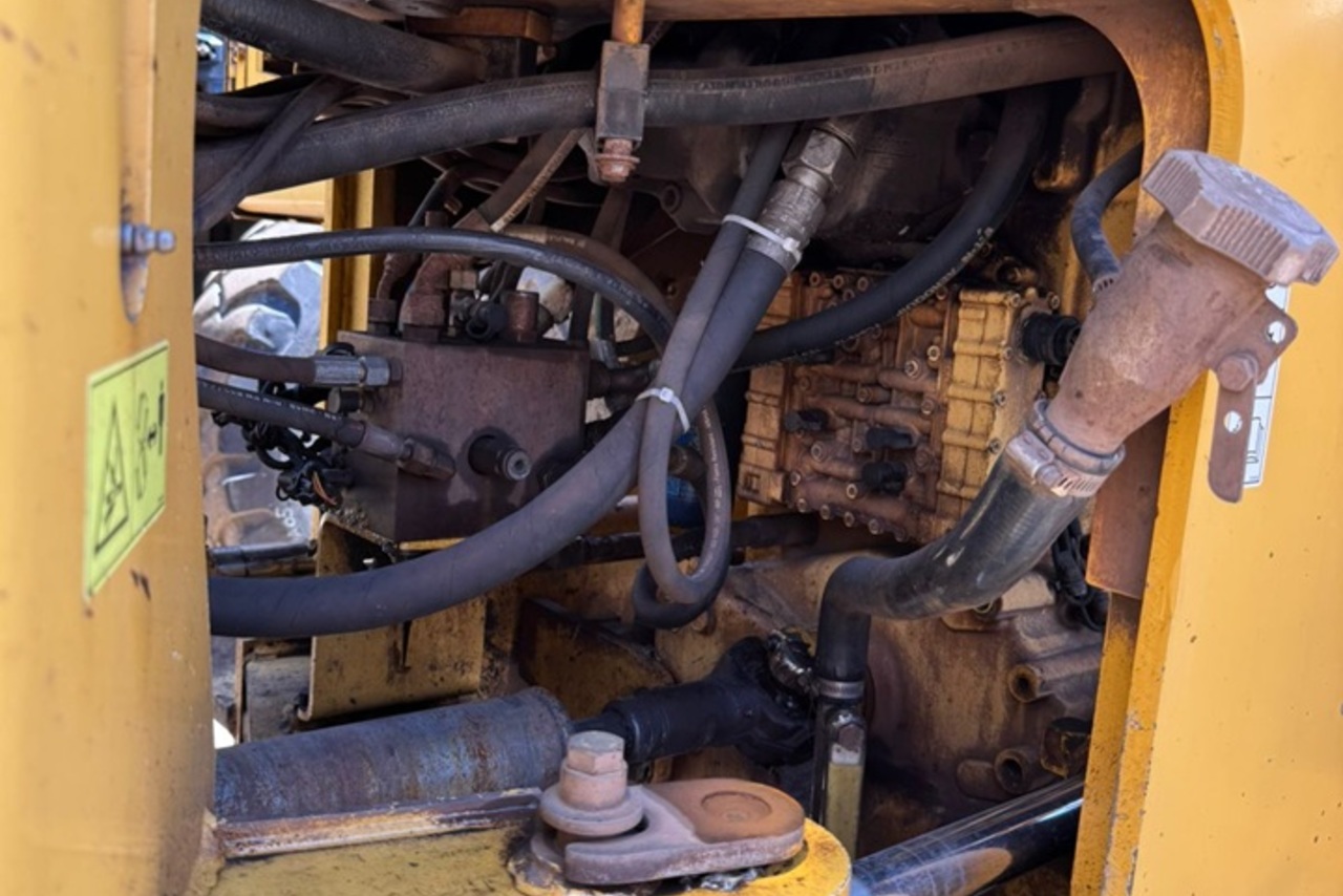 John Deere 524K - 18/18 8