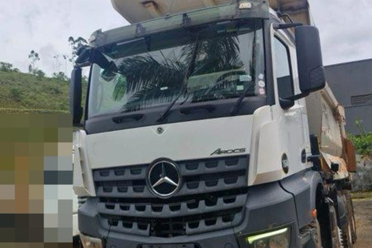 Mercedes Benz Arocs 4851 - 23/23 5