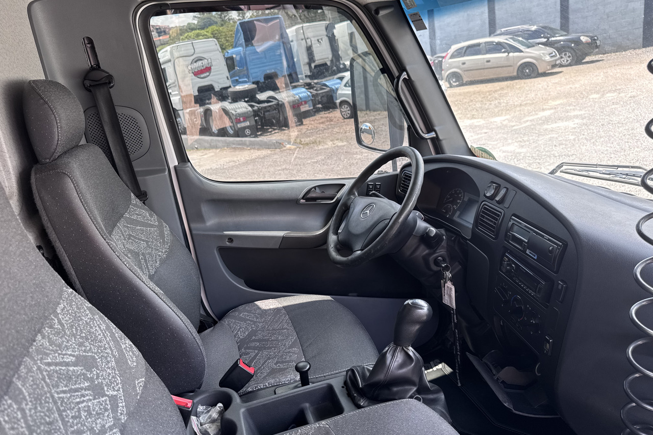 Mercedes Benz Accelo 1016 - 17/18 8