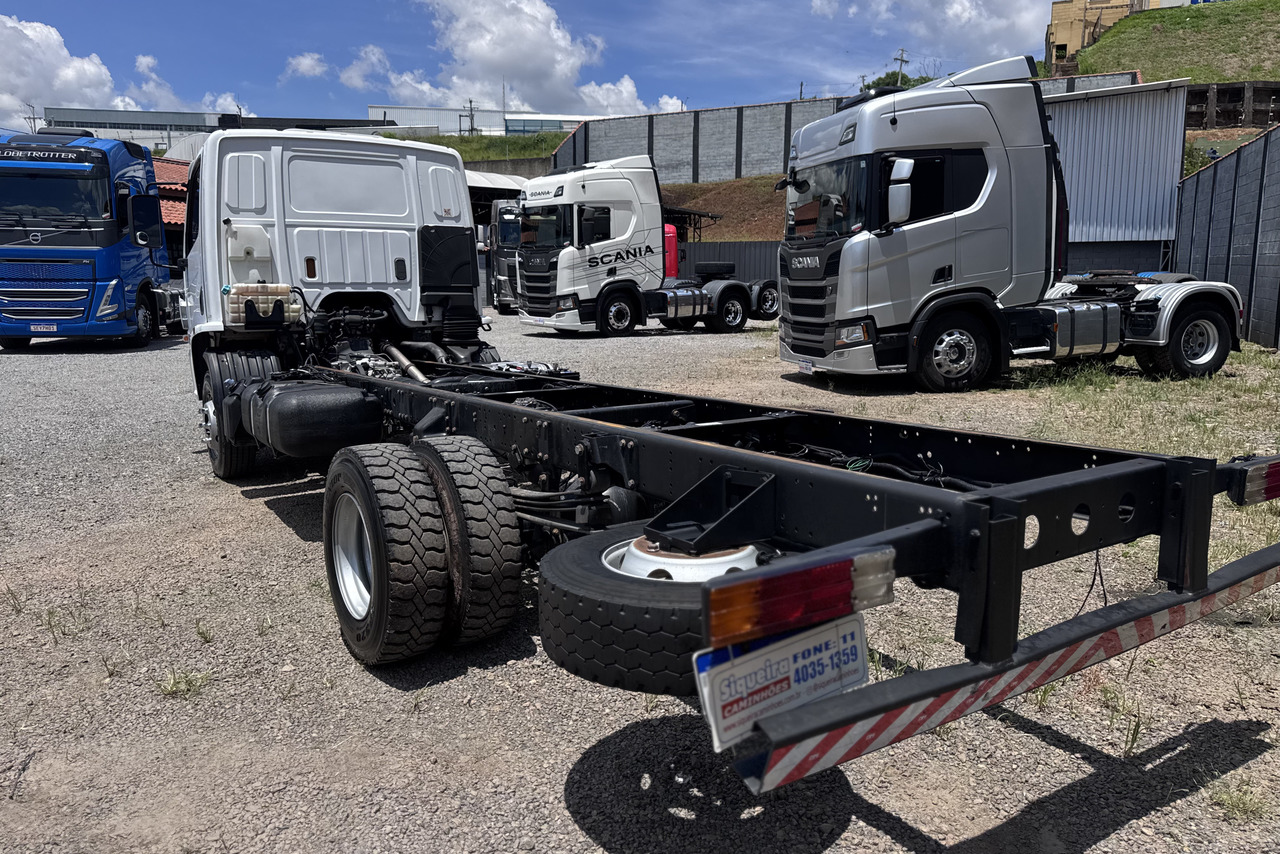 Mercedes Benz Accelo 1016 - 17/18 9