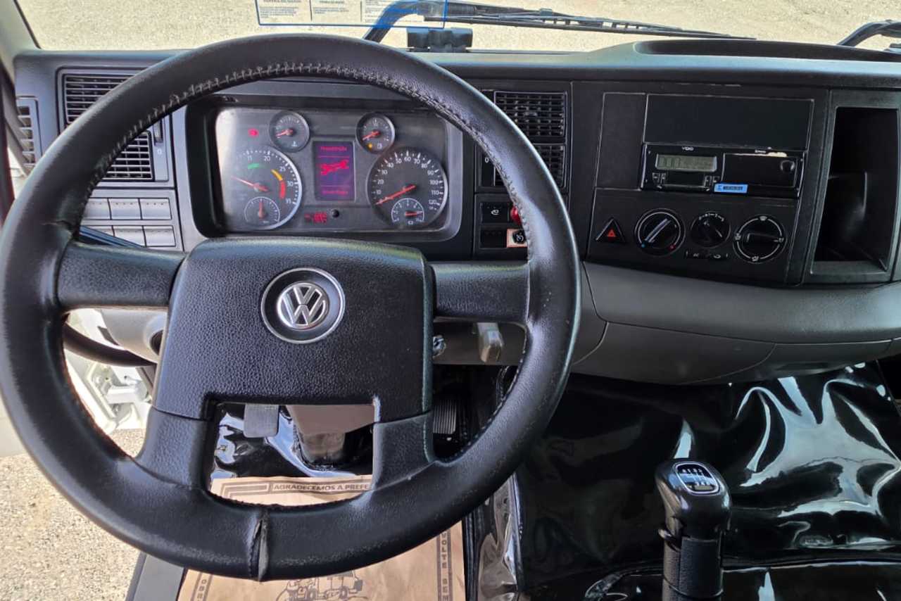 Volkswagen 17-230 E Constellation (DIESEL)(E5) - 22/23 12