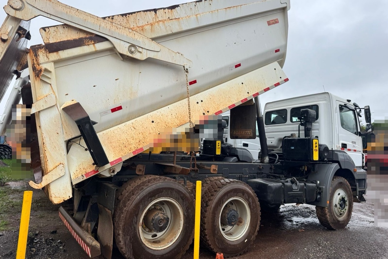Mercedes Benz Axor 4144 - 20/20 4
