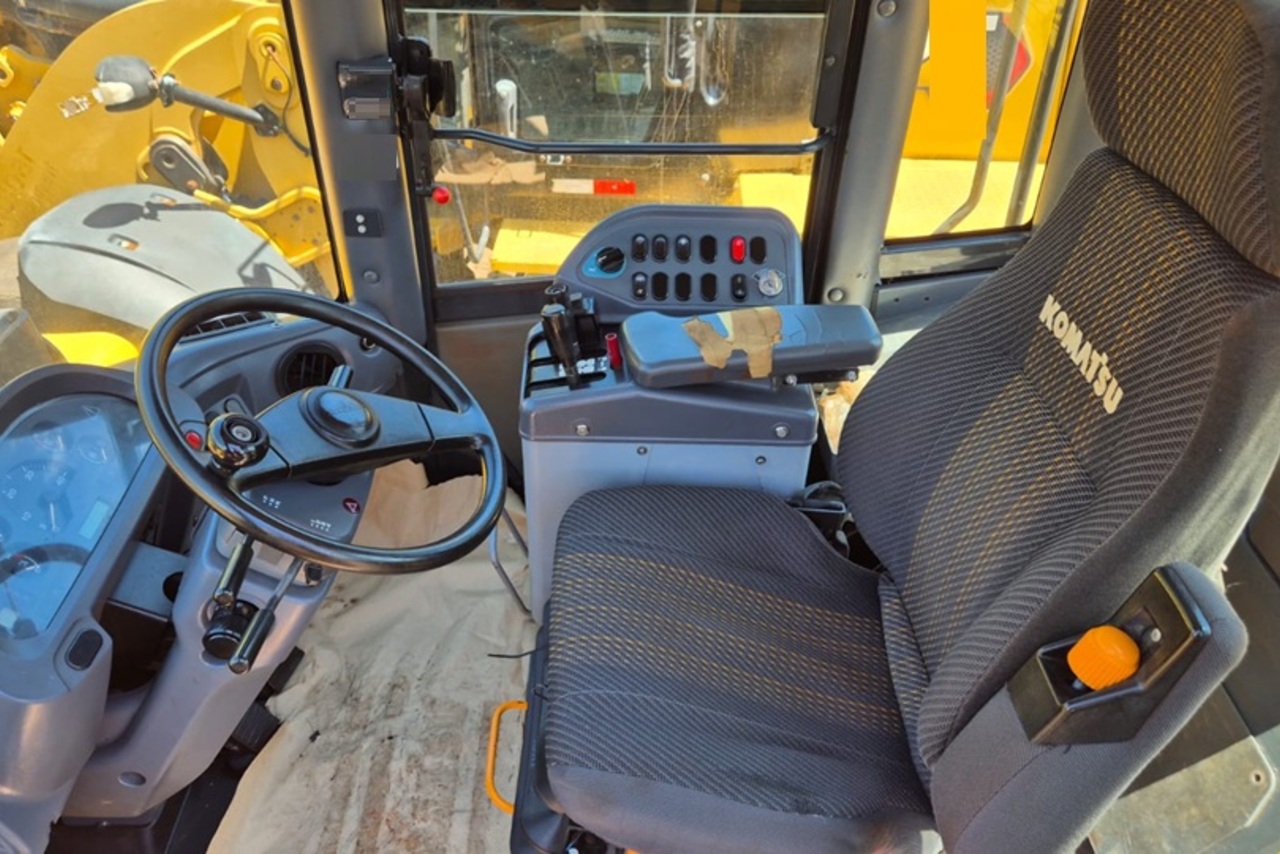 Komatsu WA380 - 21/21 8