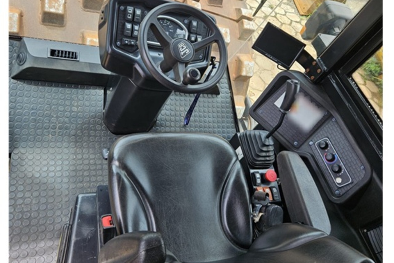JCB 116D - 23/23 4