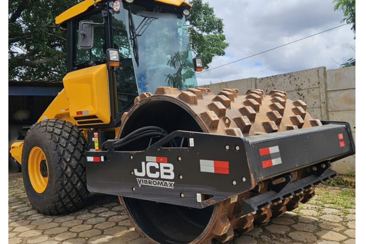 JCB 116D - 23/23 8