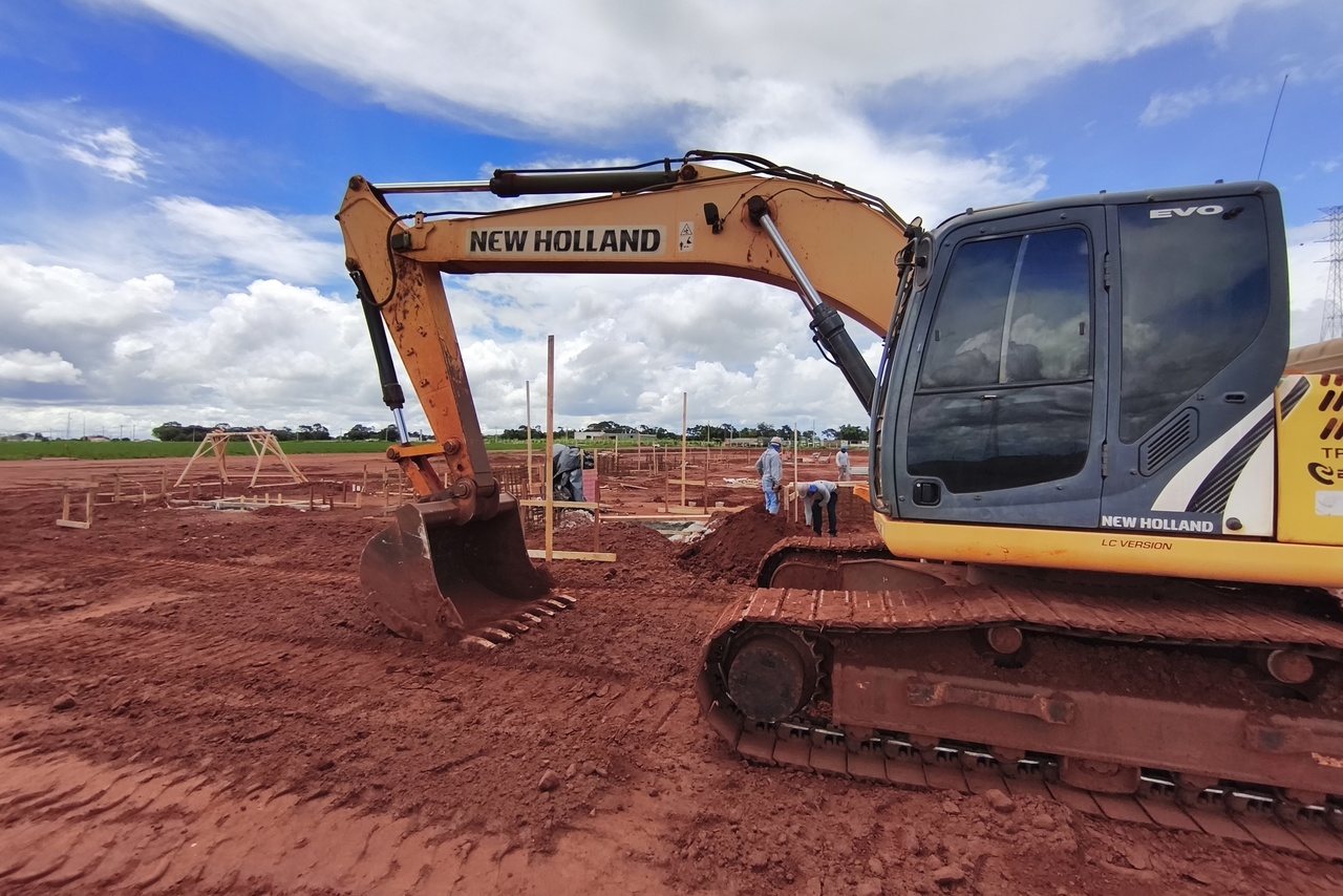 New Holland E215c - 20/17 6