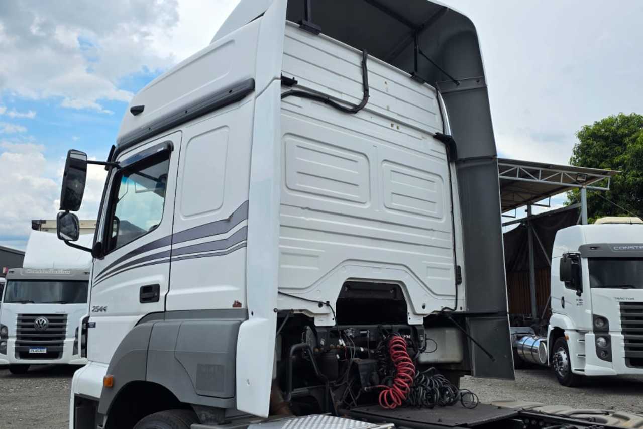 Mercedes Benz Axor 2544 - 18/19 12