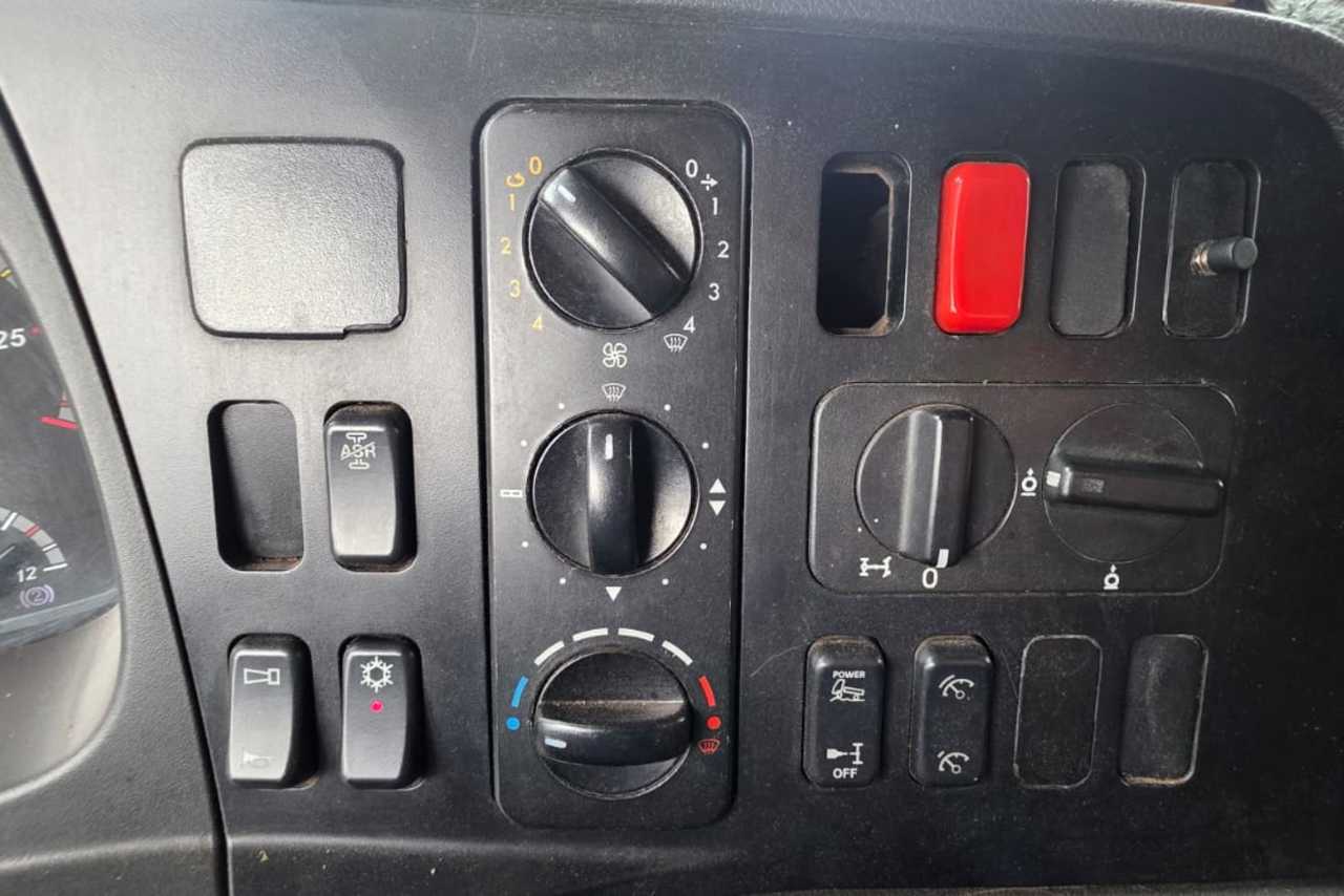Mercedes Benz Axor 2544 - 18/19 17