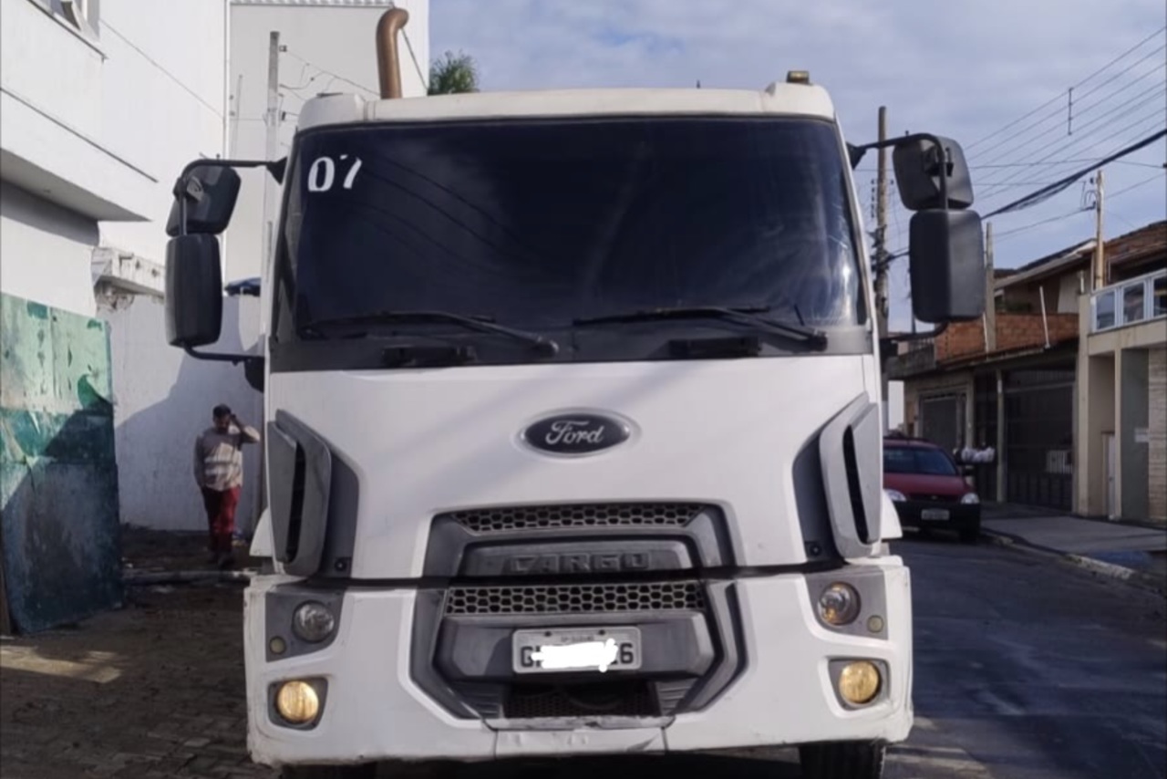 Ford Cargo2631 - 18/19 2