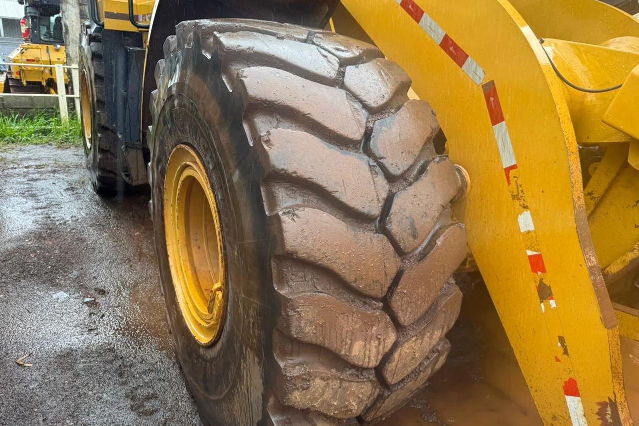 Caterpillar  966L - 21/21 5