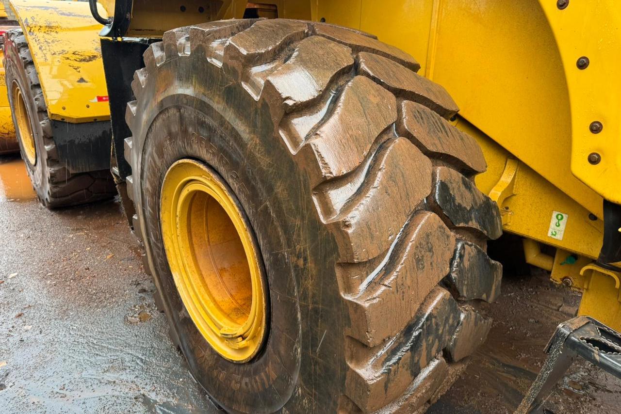 Caterpillar  966L - 21/21 6