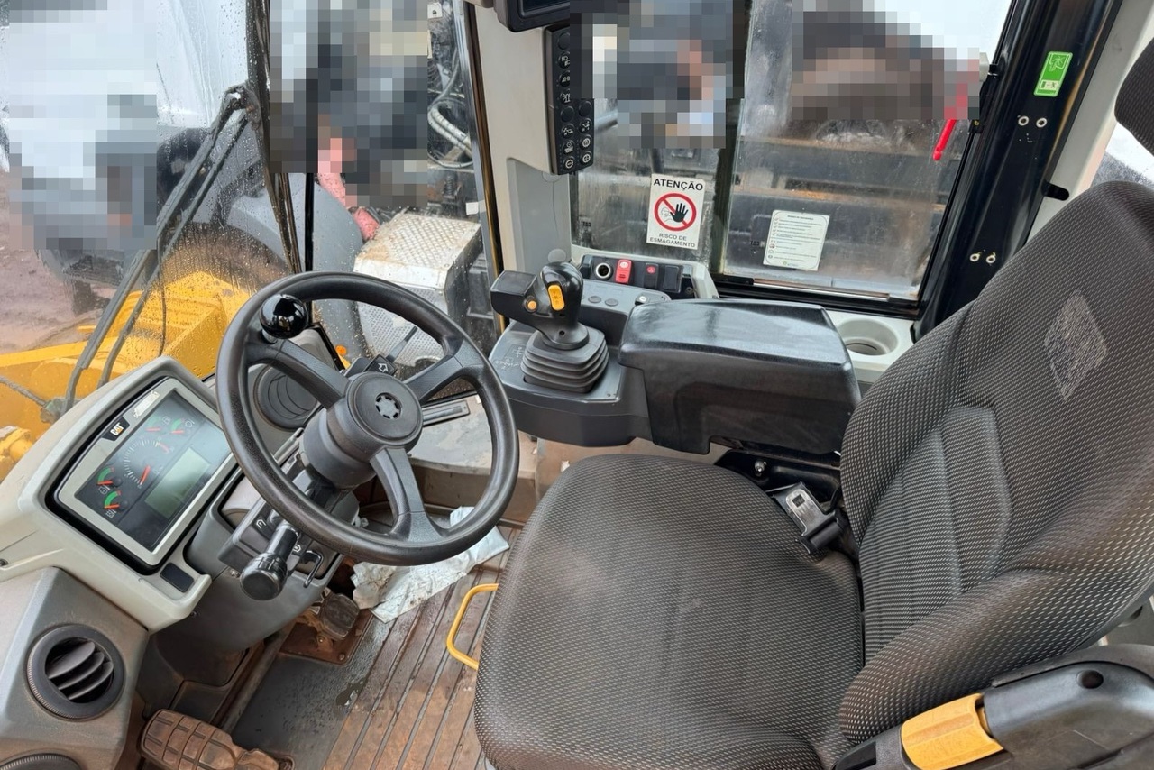 Caterpillar  966L - 21/21 10