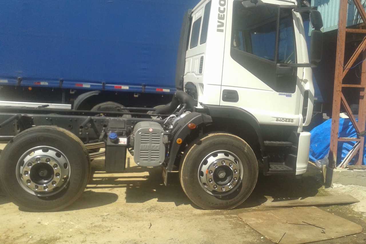 Iveco Tector 240E28 - 14/14 3