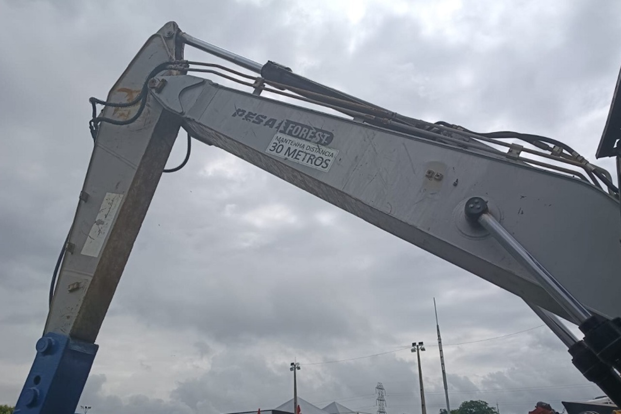 Caterpillar  320 - 21/21 6