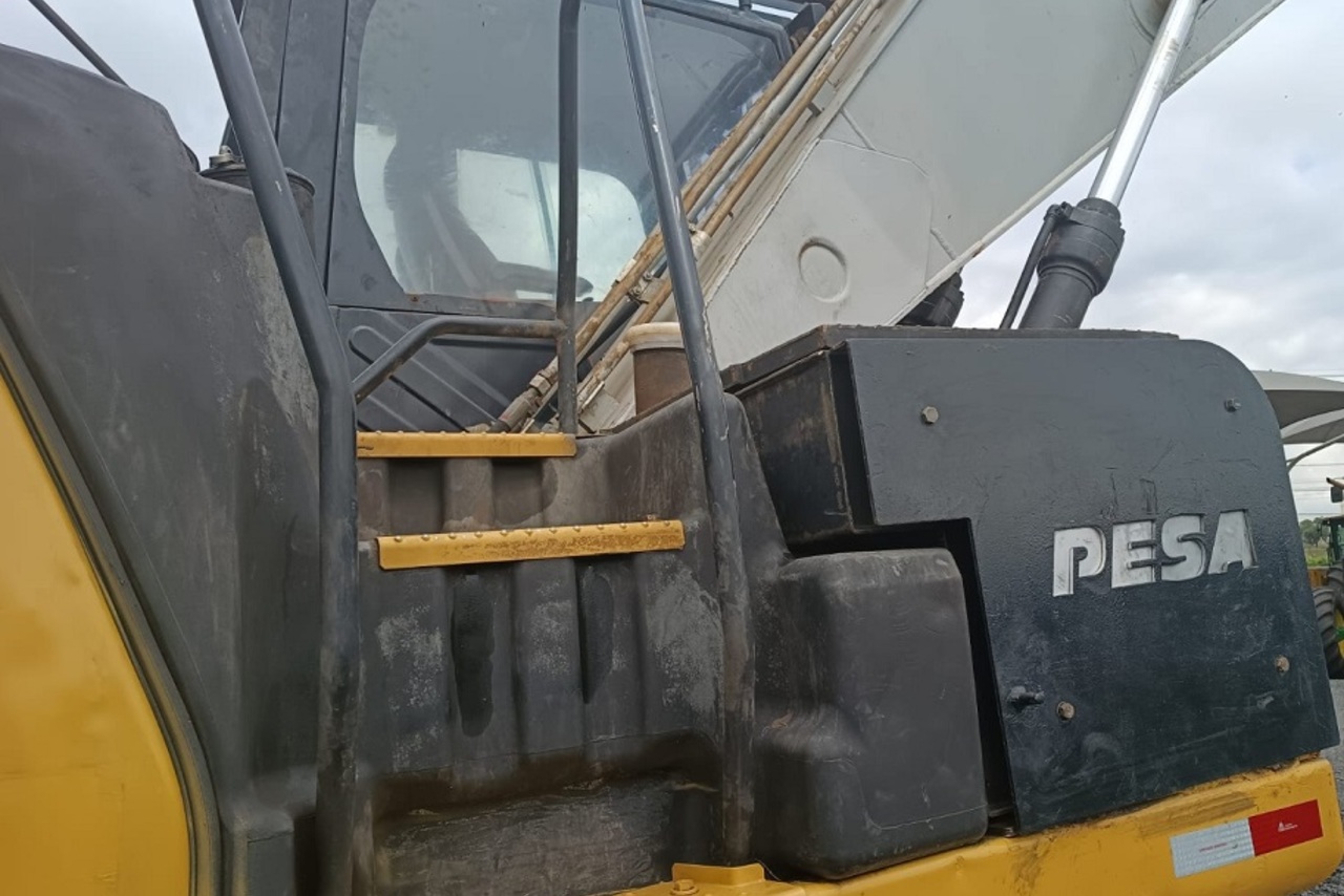 Caterpillar  320 - 21/21 11