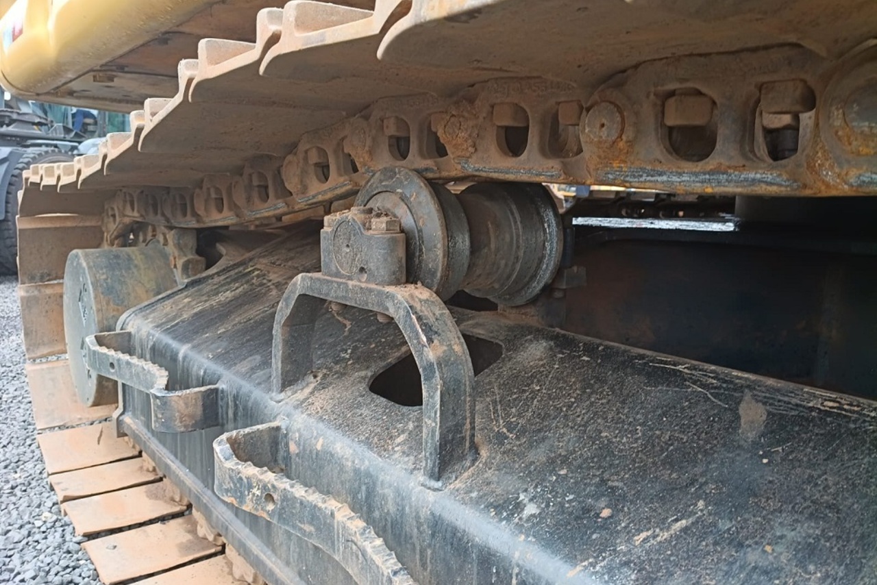 Caterpillar  320 - 21/21 12