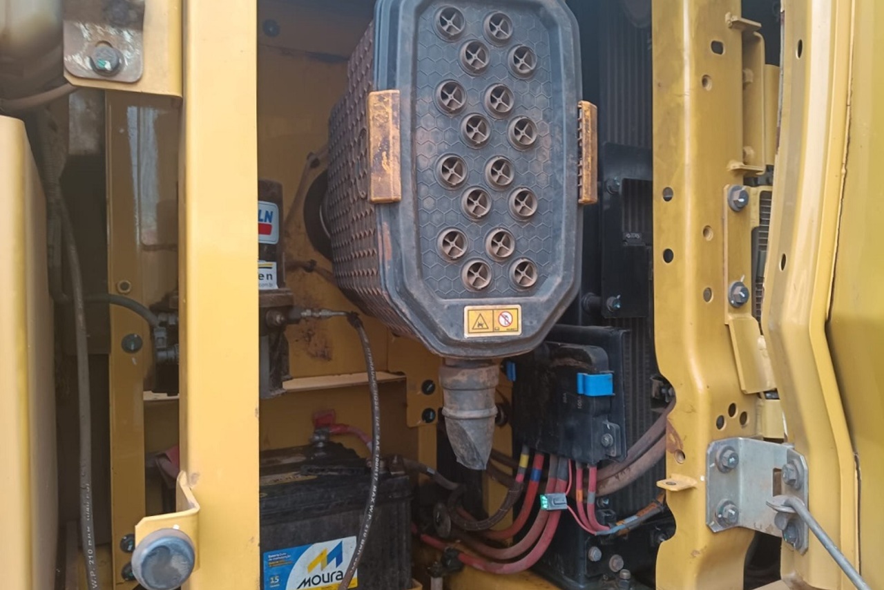 Caterpillar  320 - 21/21 17