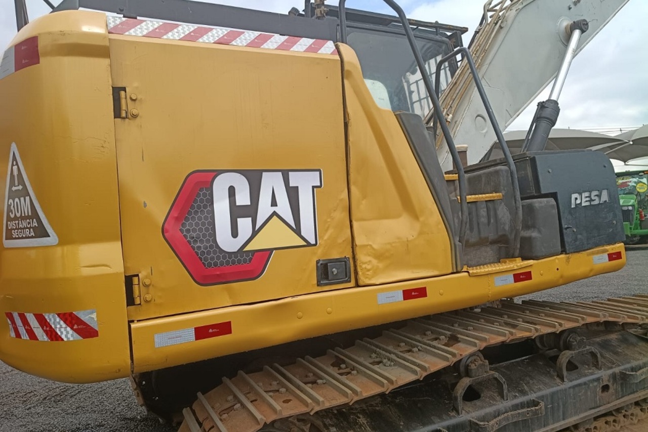 Caterpillar  320 - 21/21 18