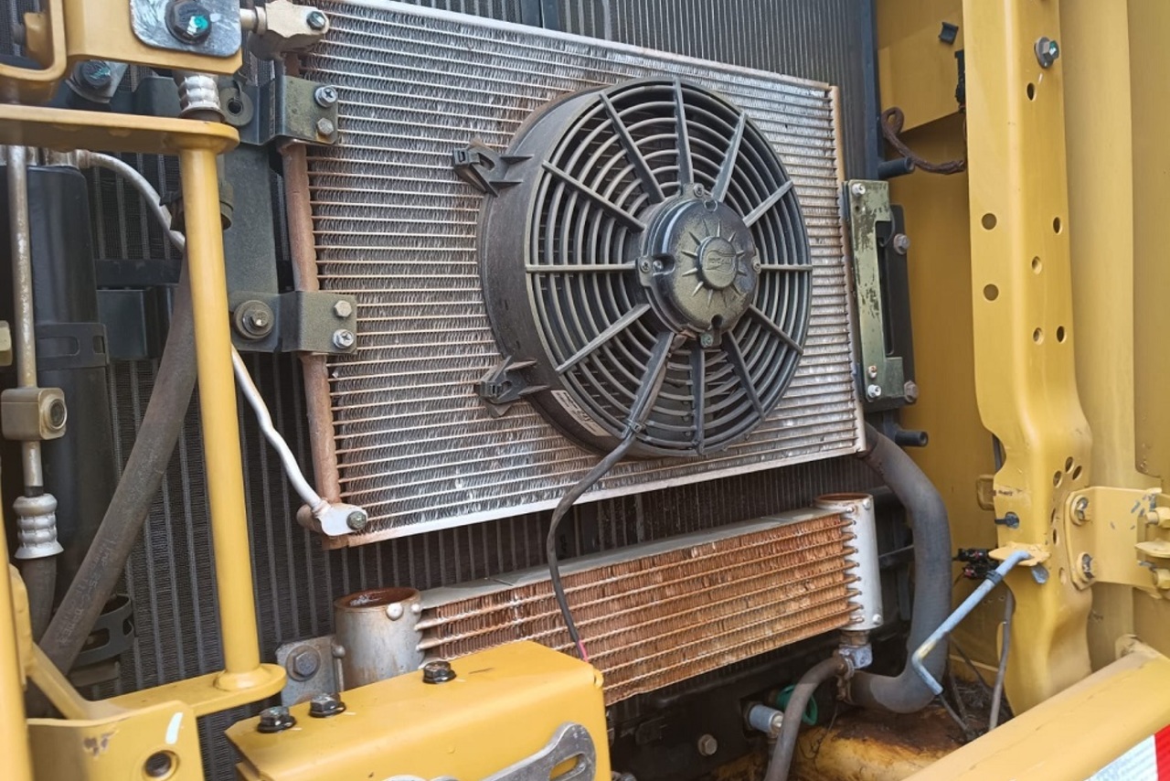 Caterpillar  320 - 21/21 19