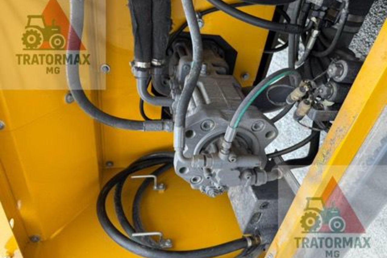 Volvo EC240BLC - 02/02 8
