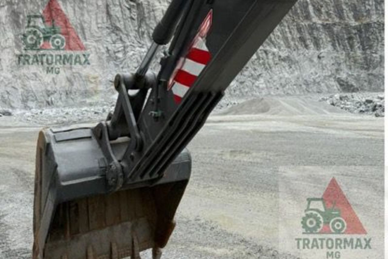 Volvo EC240BLC - 02/02 17