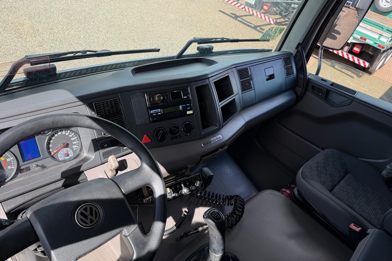 Volkswagen 24-280 E Constellation 6x2 - 12/13 5