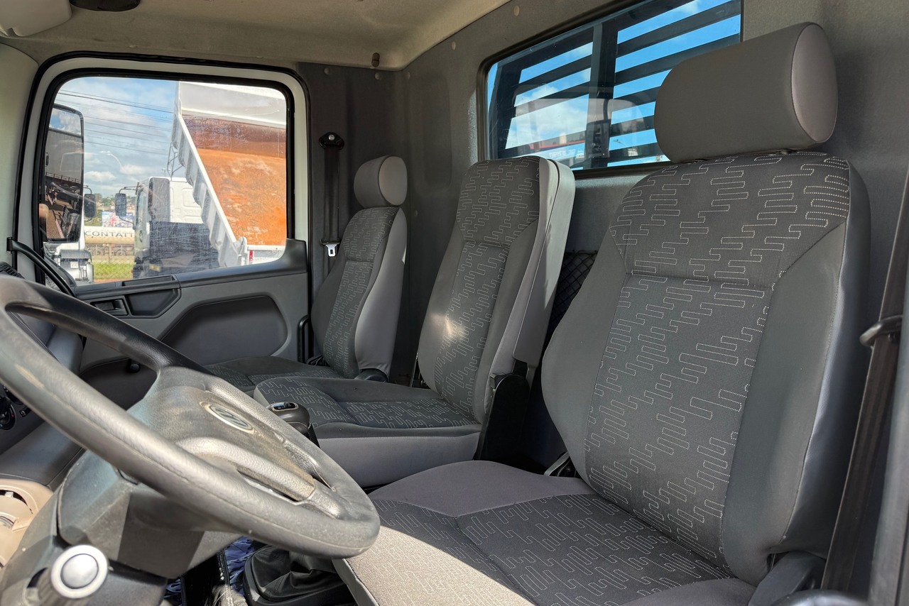Volkswagen 13-190 E Constellation - 13/13 7