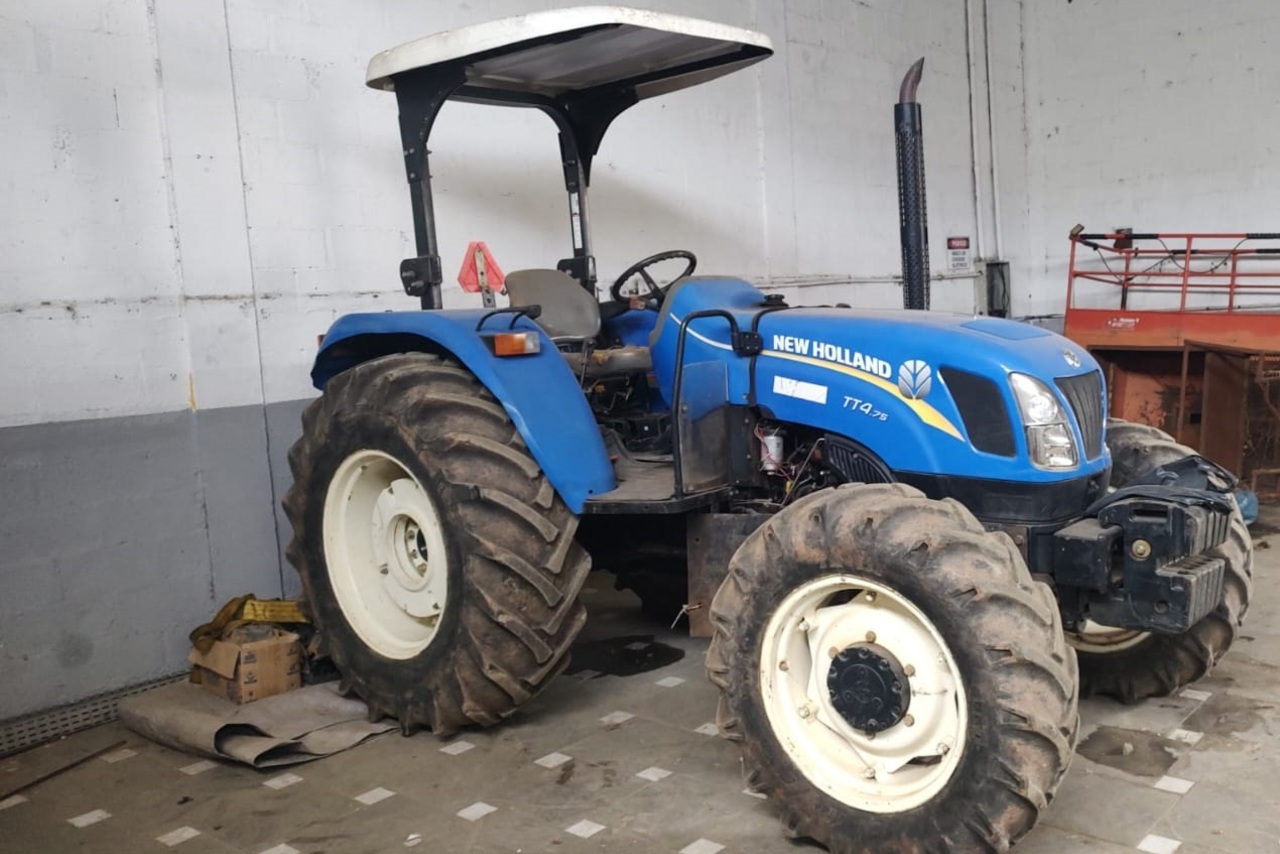 New Holland TT 75 - 20/20 2