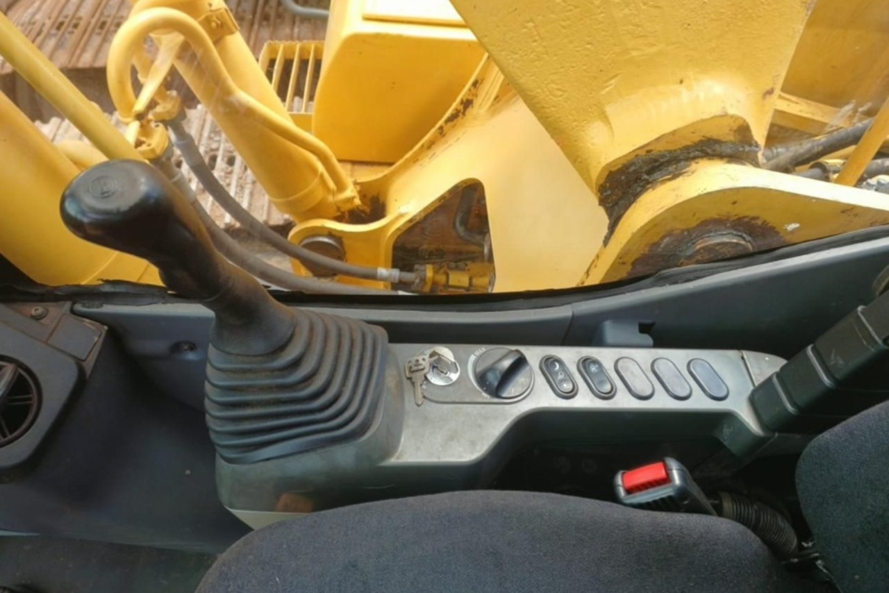 Komatsu PC210 - 21/21 6
