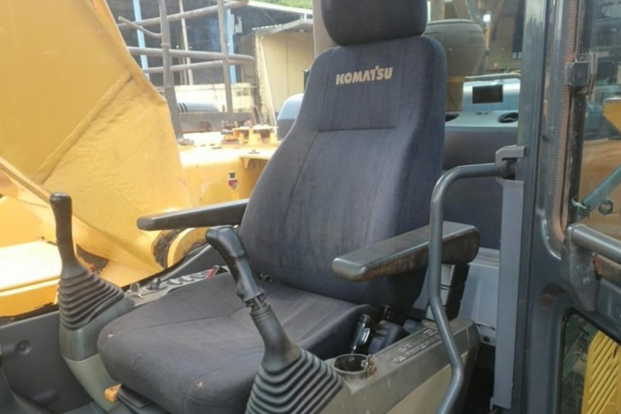 Komatsu PC210 - 21/21 7