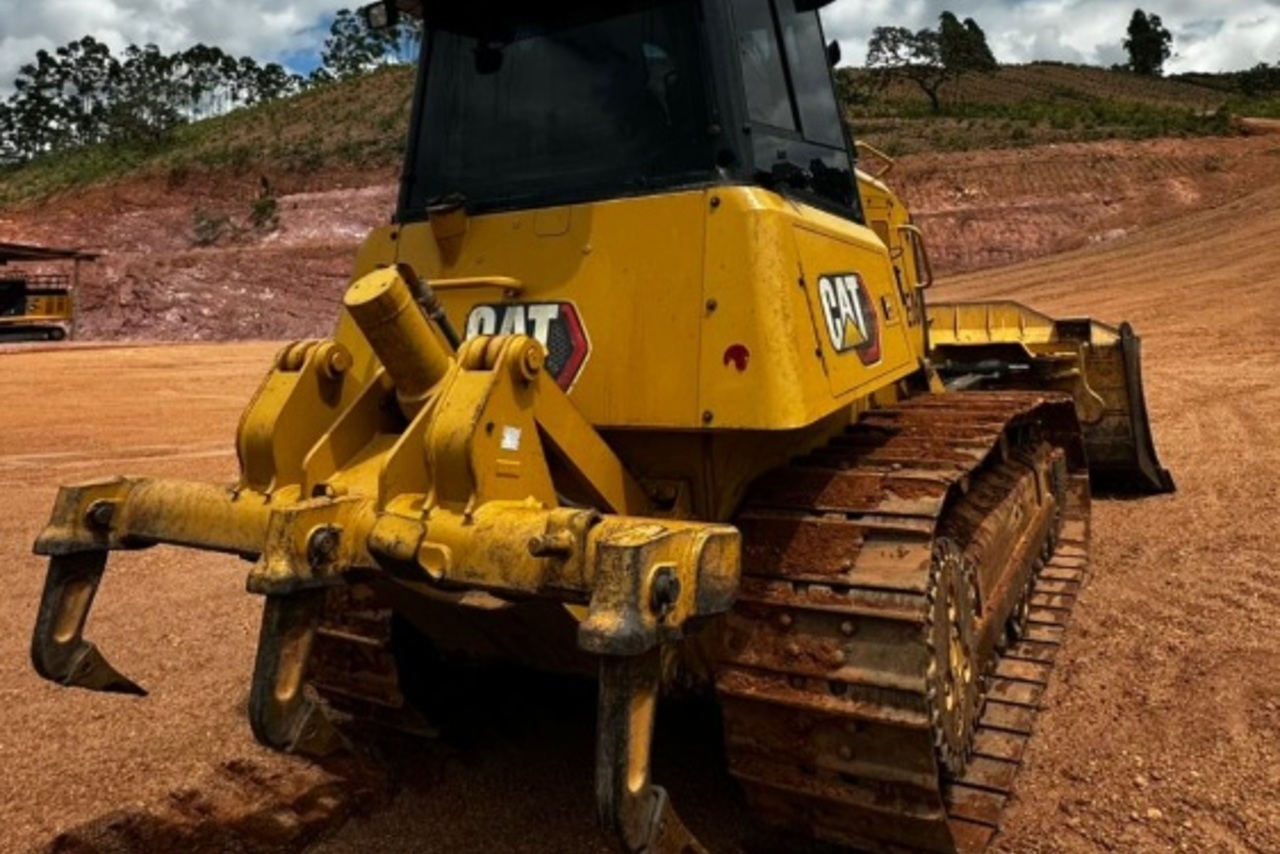 Caterpillar  D4 - 21/21 5