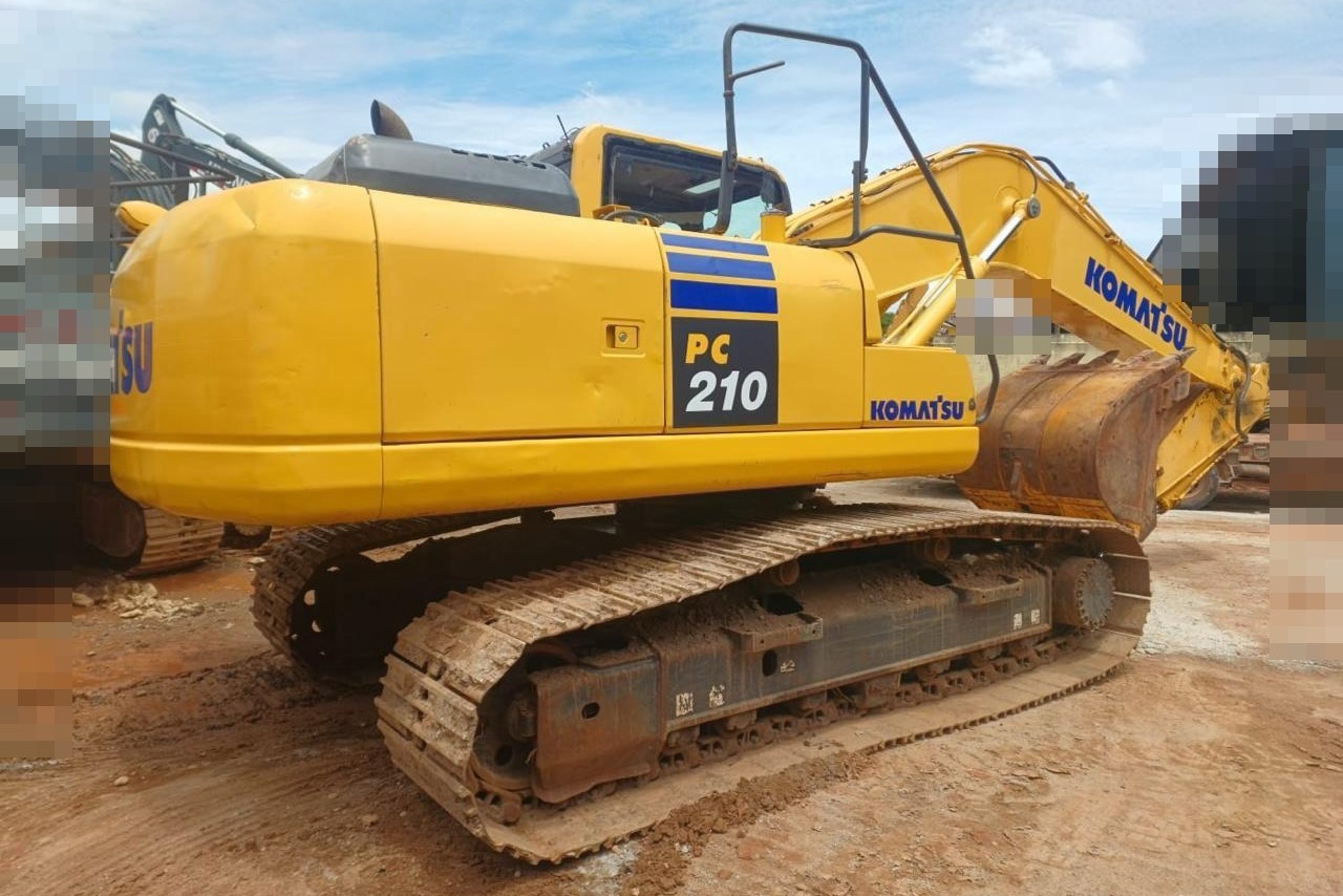 Komatsu PC210 - 21/21 3