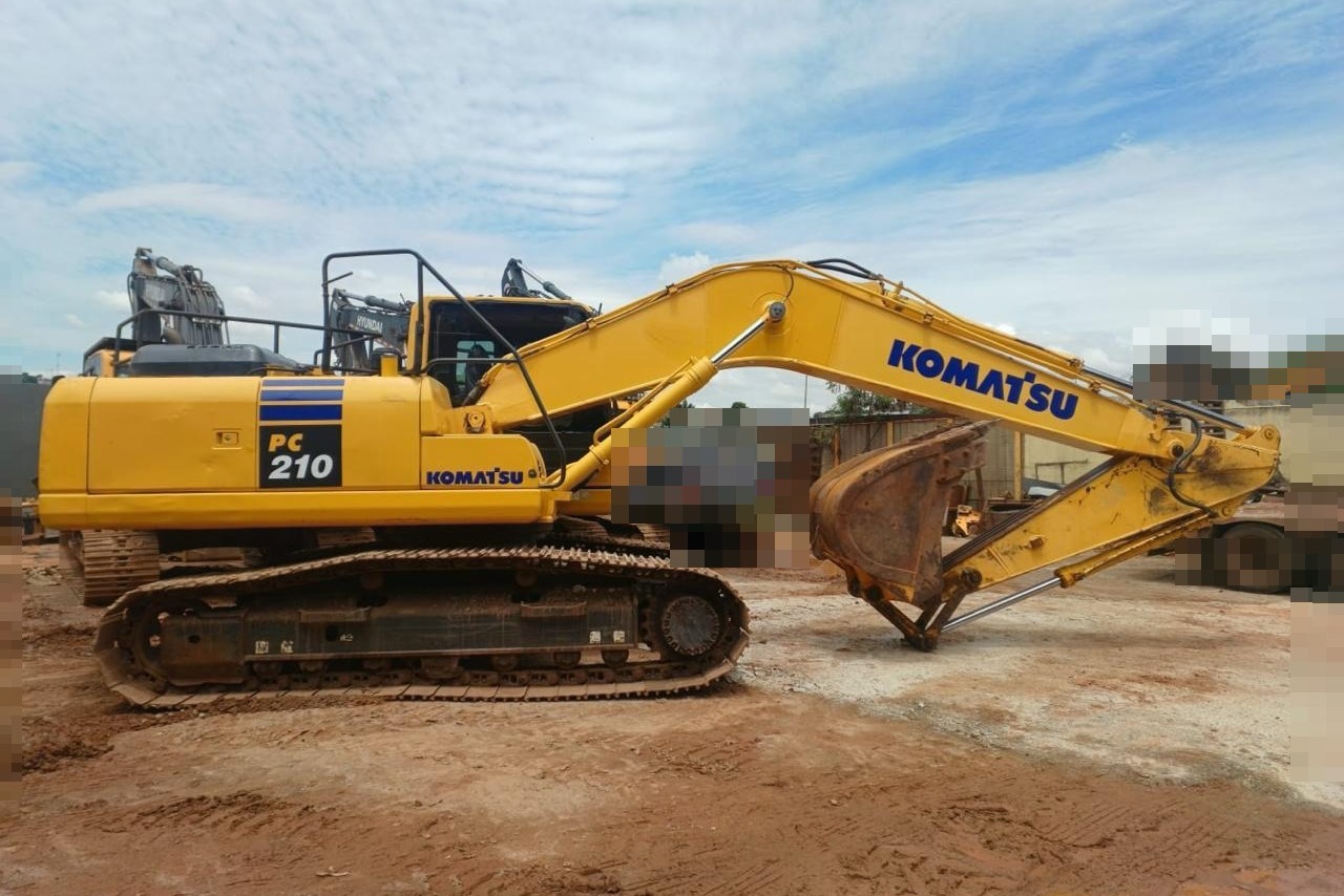 Komatsu PC210 - 21/21 4