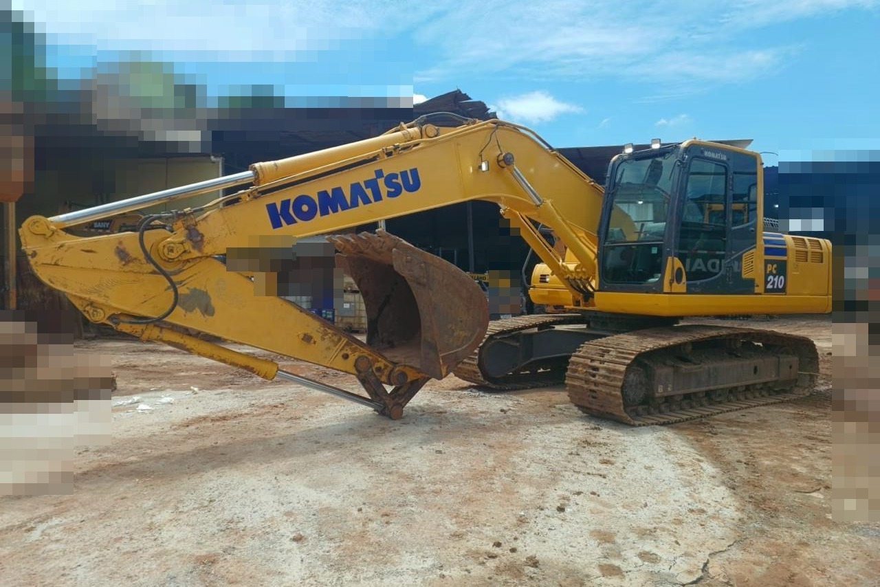 Komatsu PC210 - 21/21 8