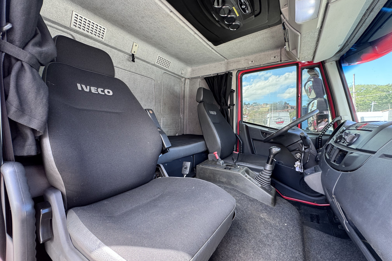 Iveco Tector 240E28 - 14/14 5