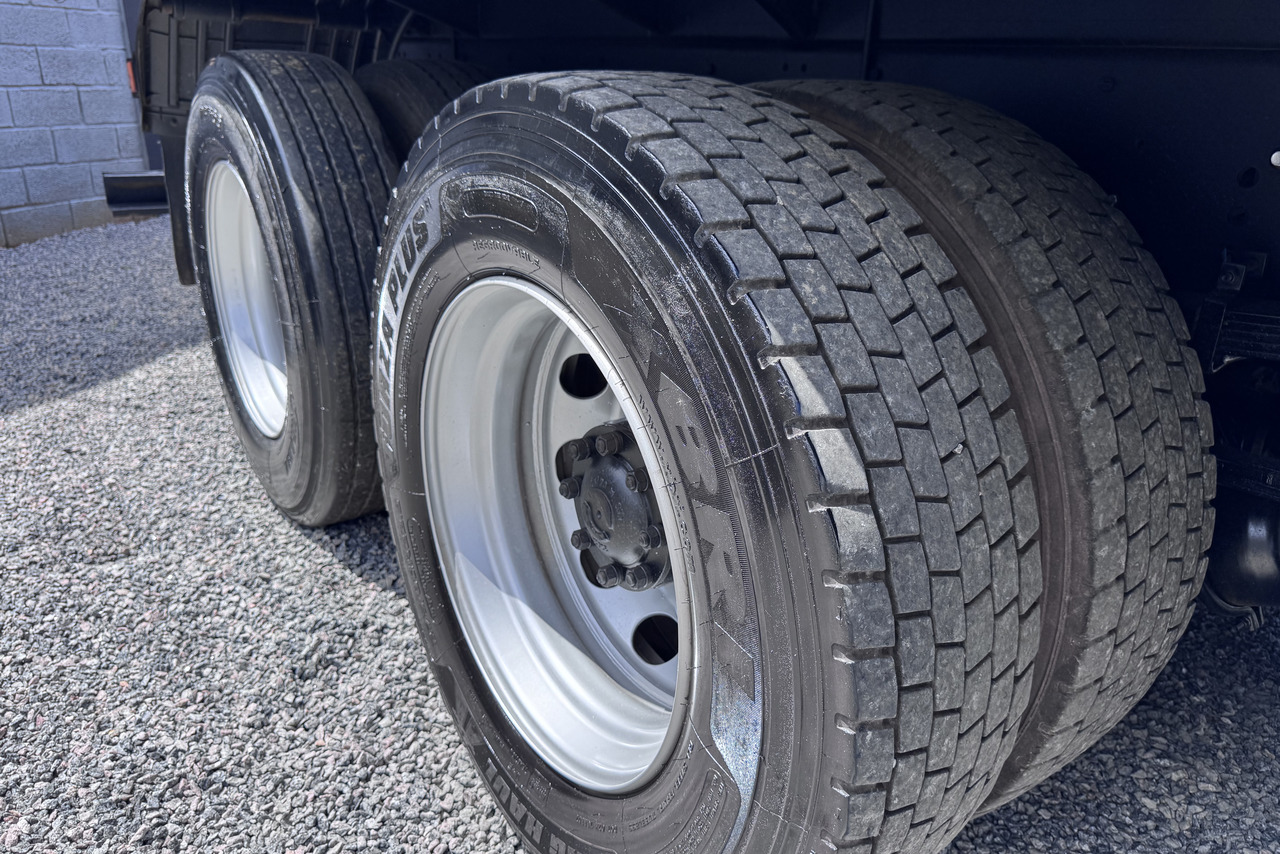 Iveco Tector 240E28 - 14/14 12