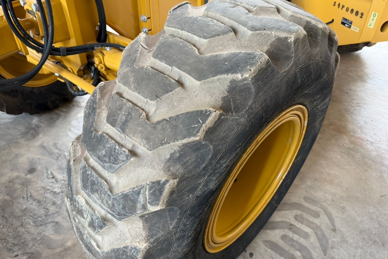 Caterpillar 140K - 20/20 17