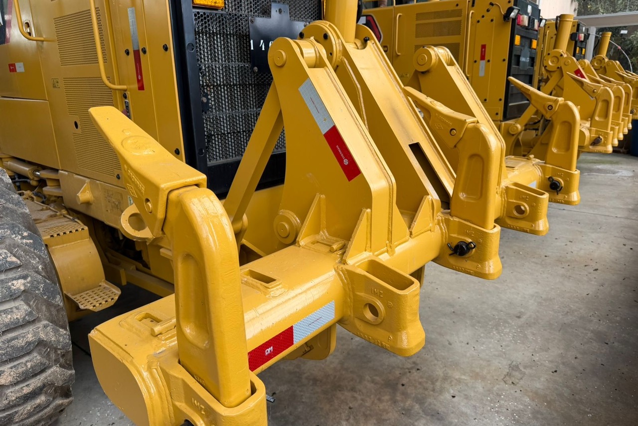 Caterpillar 140K -  2